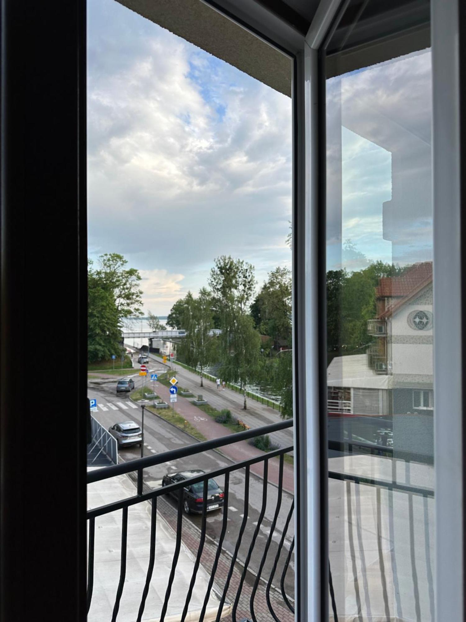 吉日茨科Piekny Apartament Z Widokiem Na Jezioro Niegocin公寓 外观 照片